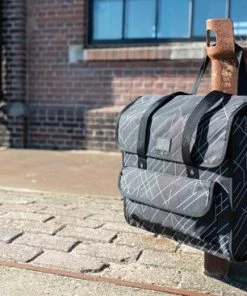 Fastrider Lasse Luxe Shopper Enkele Fietstas Basics - Veelkleurig - 23L - Waterafstotend -Bobike SHOP 550x367 3