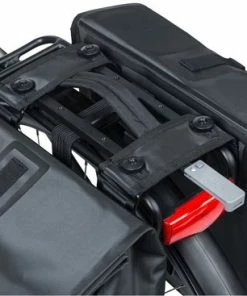 Basil Urban Dry Dubbele Fietstas MIK - Zwart - 50 Liter -Bobike SHOP 550x367 35