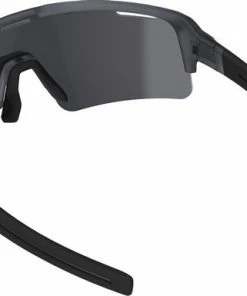 BBB Cycling Fuse PC MLC Zilver Fietsbril - Anti Condens Zonnebril - 3 Lichtgewicht Lenzen - Transparant Grijs - BSG-65 -Bobike SHOP 550x385 1