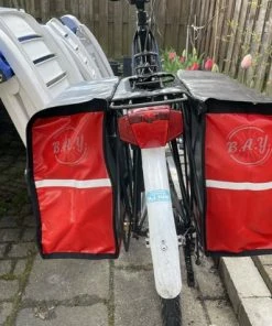 BayNL- Waterdicht - Dubbele - Bisonyl - Fietstas- Reflectoren - Rood En Zwart 34cmX16.2cmX32cm=35 Liter -Bobike SHOP 550x412 50