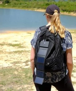 Sunslice Solar Draagbare Powerbank Met Zonnepanelen, SunPower Technologie, Handig Om GMS's Op Te Laden, Licht Voor O.a. Lange Trektochten, Zakformaat, Compatibel Met IPhone, Samsung, Huawei, Zwart -Bobike SHOP 550x550 561