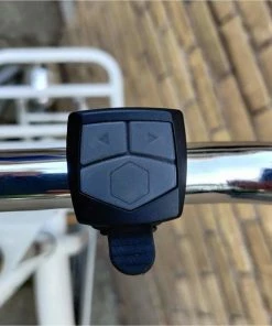 Benson Fietslamp Met Richtingaanwijzer - LED Licht - Afstandsbediening -Bobike SHOP 550x582 3